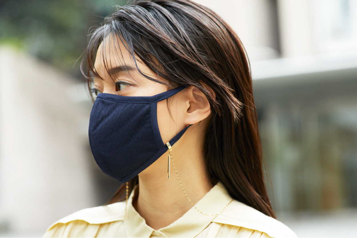 style マスク姿もエレガントに美しく、優雅に纏えるチェーン