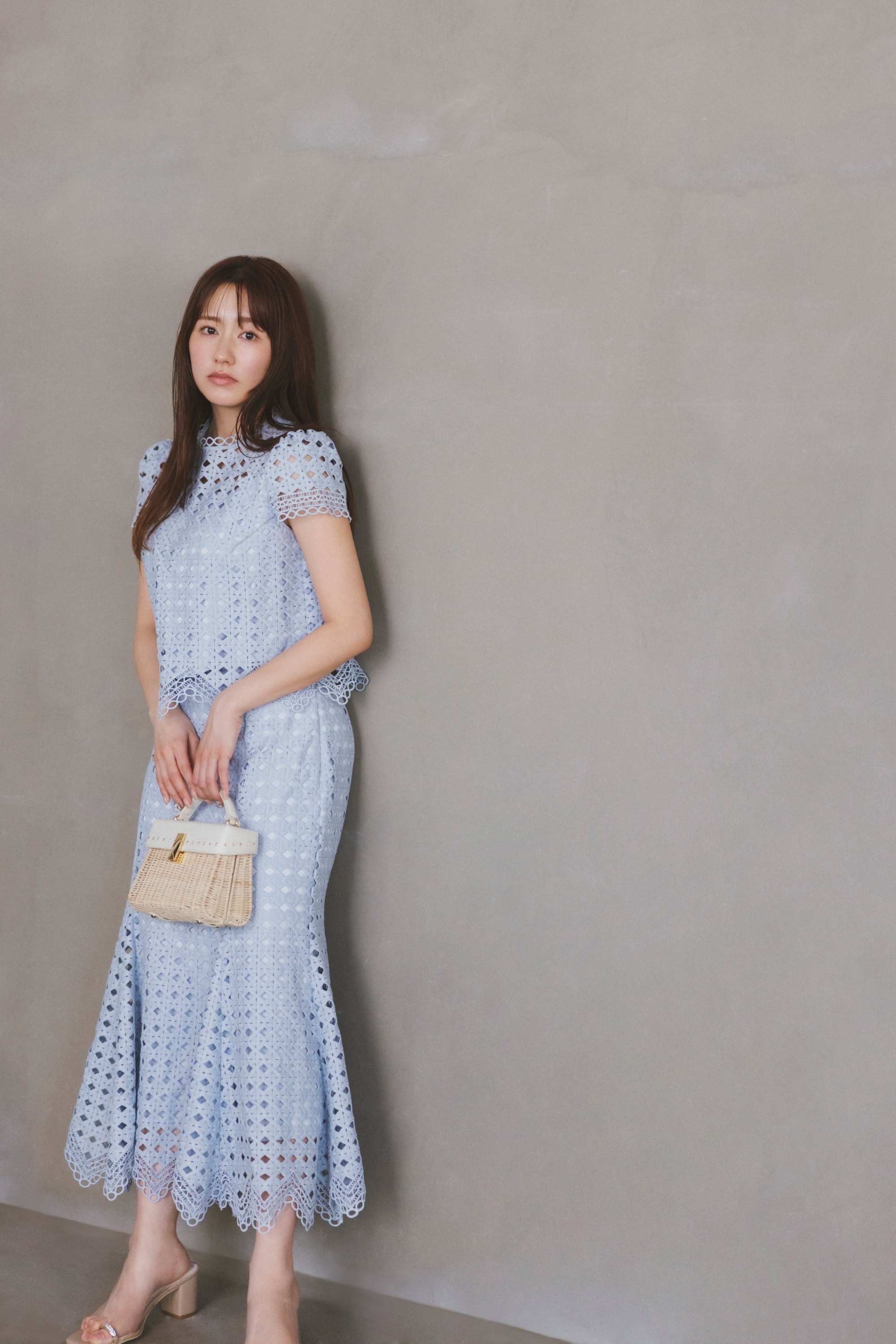 SILKY BLUE cut06