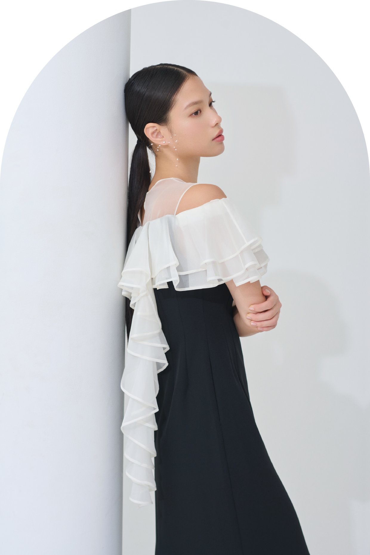 Dress / Pierced earrings / Shoes 着用イメージ