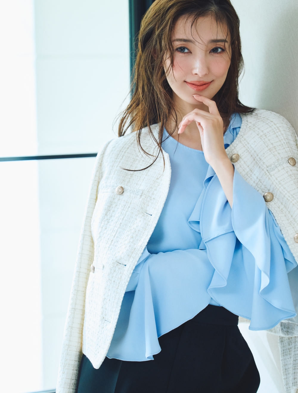 Jacket/Blouse/Pants/Earrings/Bag/Shoes 着用イメージ