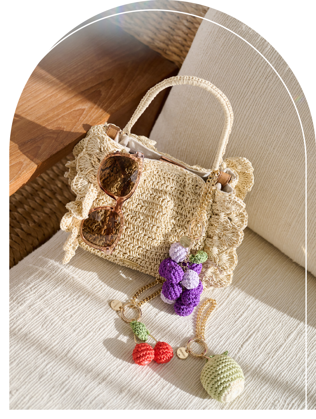 かぎ編みペーパーフリルバッグ、偏光レンズサングラス、サマーフルーツチャームの商品画像