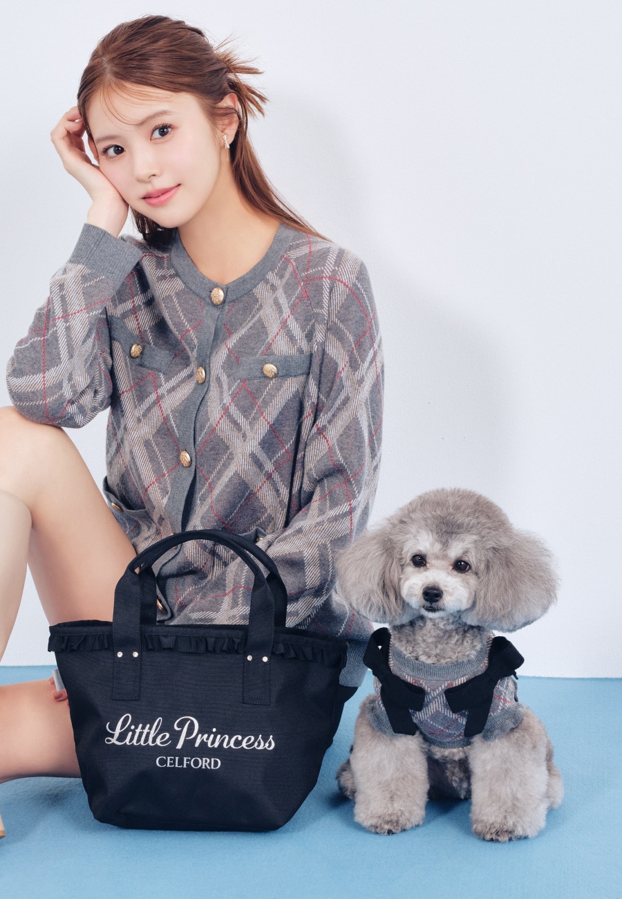 Frill Tote Bag を使った DOG & CAT の着用イメージ